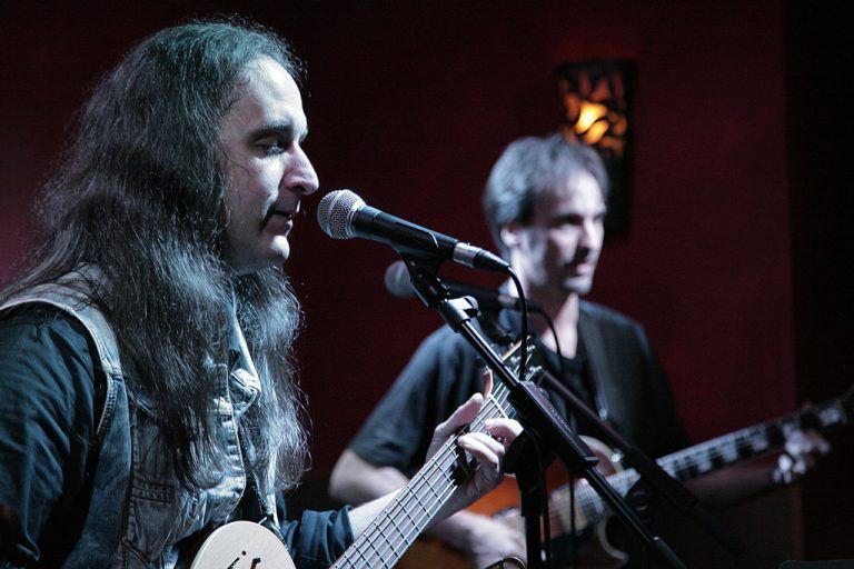 LeGatos - Música pop-rock en español - Alvan Brito y Pablo Chávarri (Ton y Son)