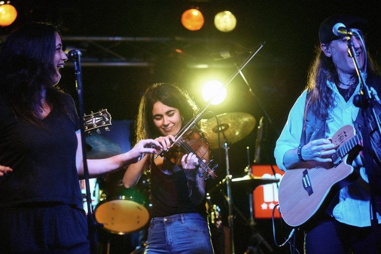 LeGatos - Música pop-rock en español - Fabiola Vargas, Esther Muñoz y Alvan Brito (Café La Palma)