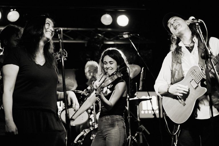 LeGatos - Música pop-rock en español - Pablo Chávarri, Fabiola Vargas, Jorge Solís, Esther Muñoz y Alvan Brito (Café La Palma) - Conciertos y eventos - Tienda de música y merchandising